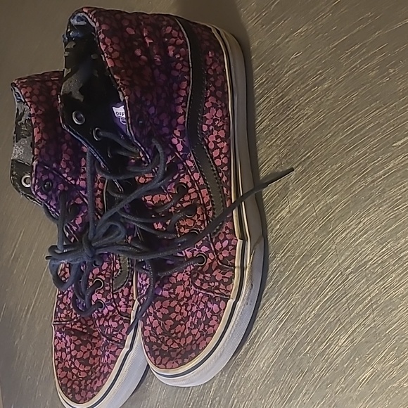 Van Hightops - Size 7 - Picture 2 of 8